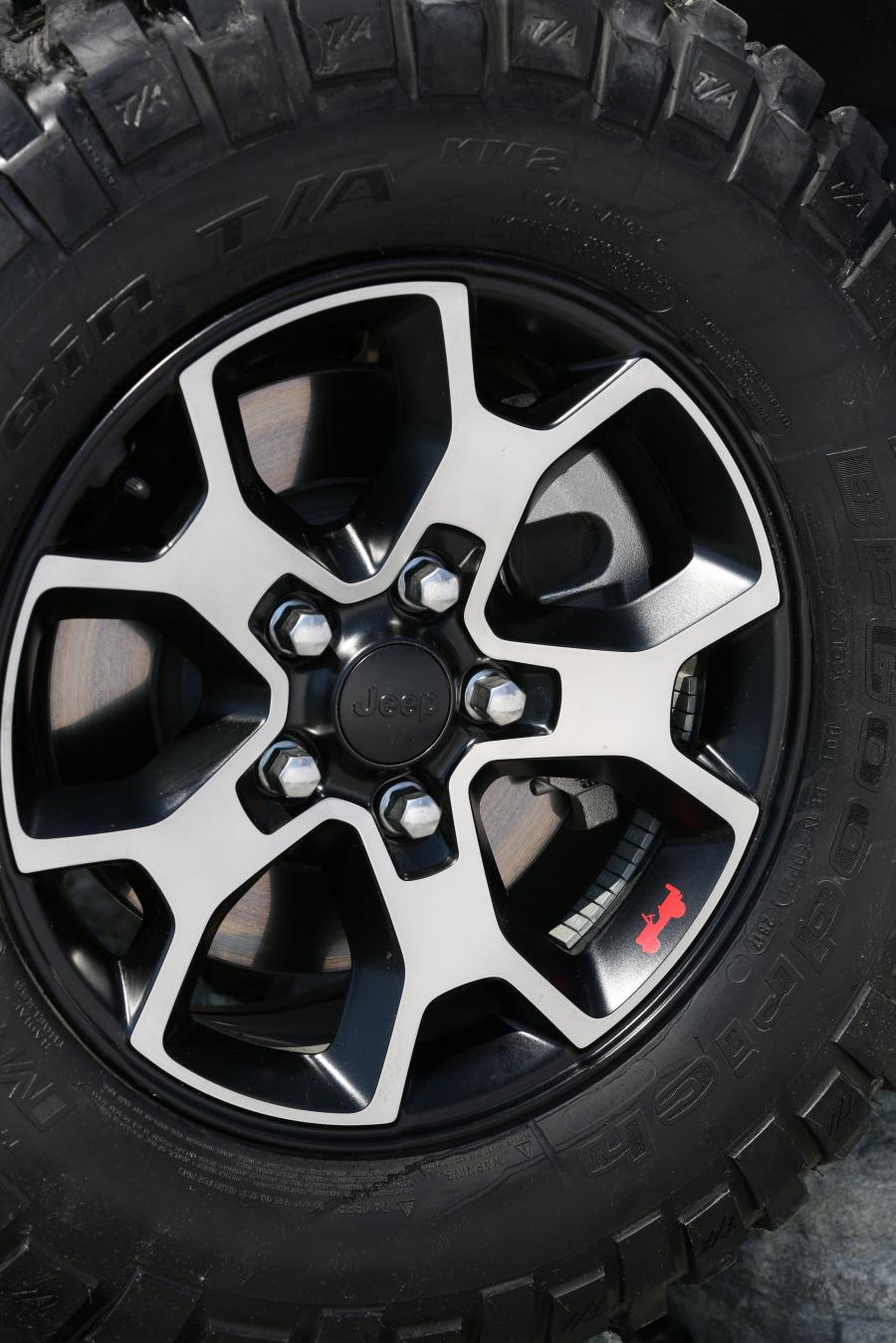 Колеса Jeep Wrangler Unlimited Rubicon (JL) 2018 года  (EU) (фото 25 из 46)